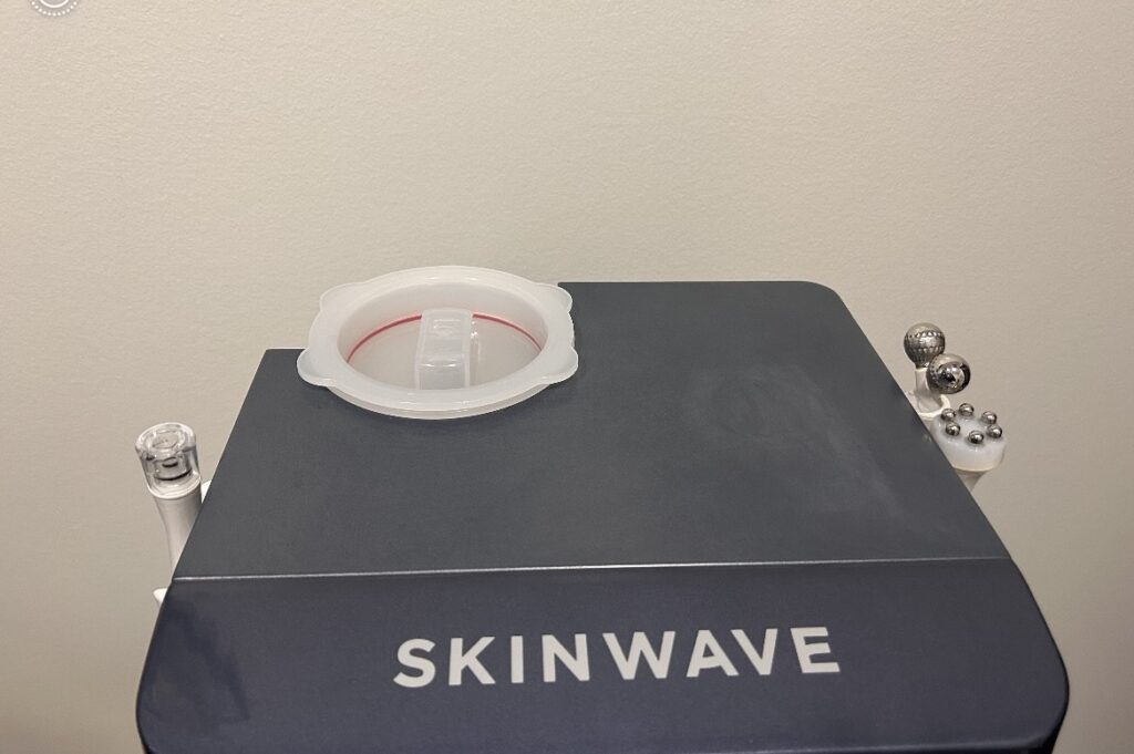 2020 Cartessa SkinWave Treatment Facial System with Aqua Handpiece