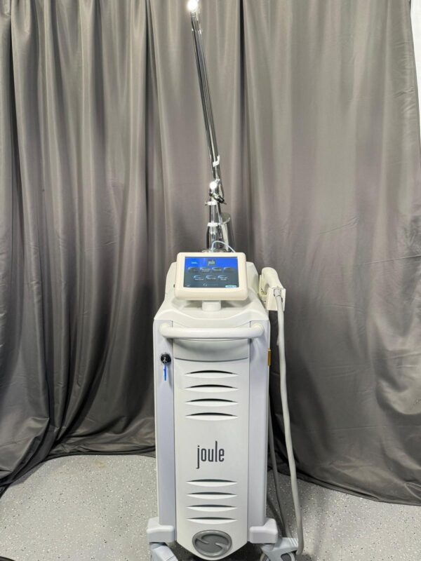 2018 Sciton Joule 7 with Halo, BBL, MLP, Profractional XC3 - Excellent Condition (vw/mg)