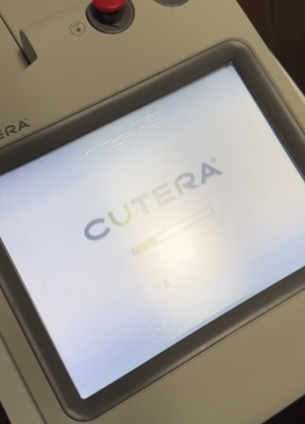 2022 Cutera Excel HR - LOW PULSES - 1064nm & 755nm Hair Removal System, Pigment, Facial & Leg Veins, Laser Genesis Skin Rejuvenation - All Skin Types I-IV - Free Shipping (km/man) - Image 8