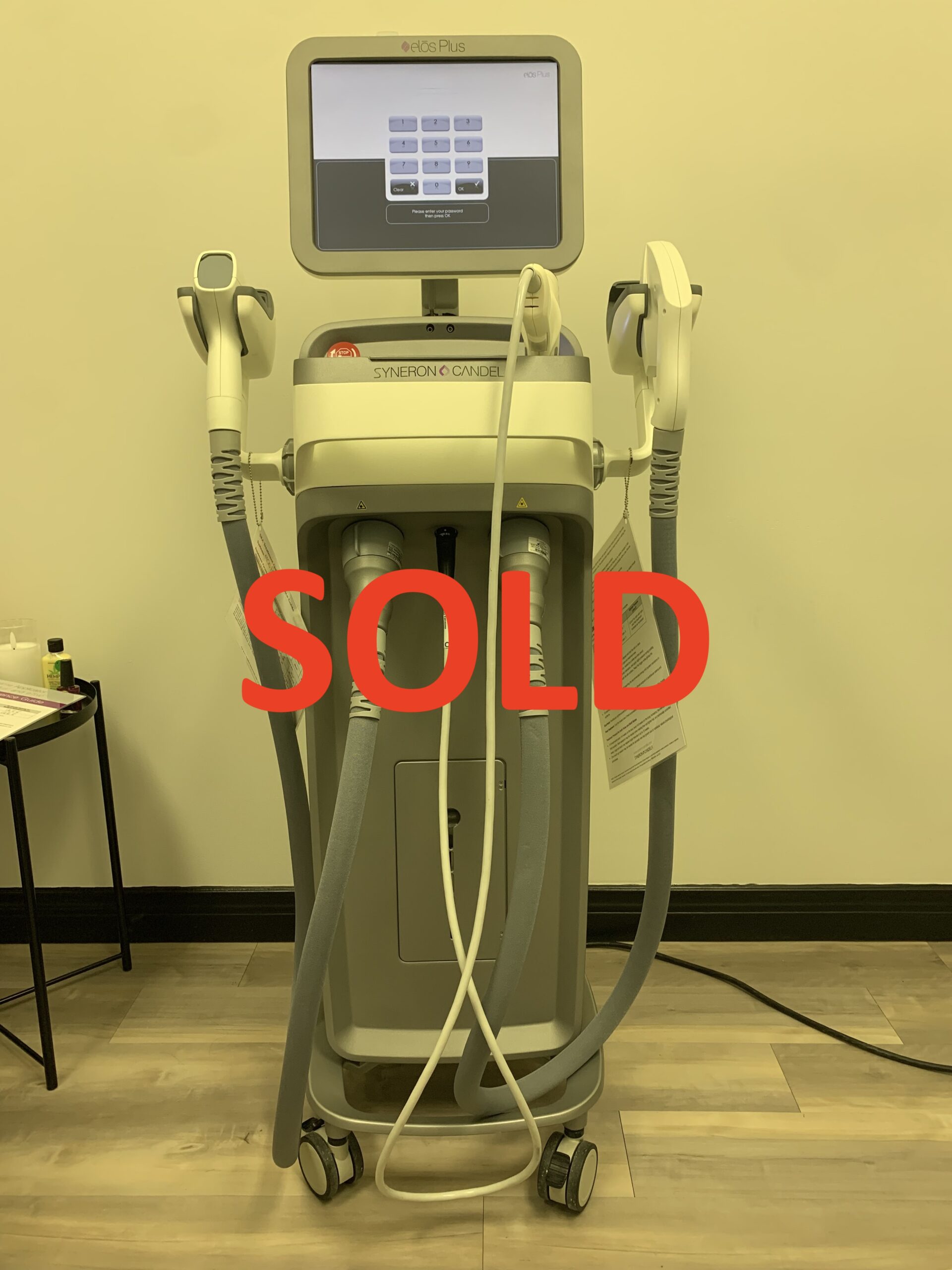 2021 Syneron Candela Elos Plus with 3 Handpieces - SRA IPL Skin Rejuvenation, SublativeRF Radio Frequency Skin Resurfacing, & Motif Vantage Diode & RF 33x14mm Pain Free Hair Removal for All Skin Types - Includes Warranty & Free Shipping (km/mac)s