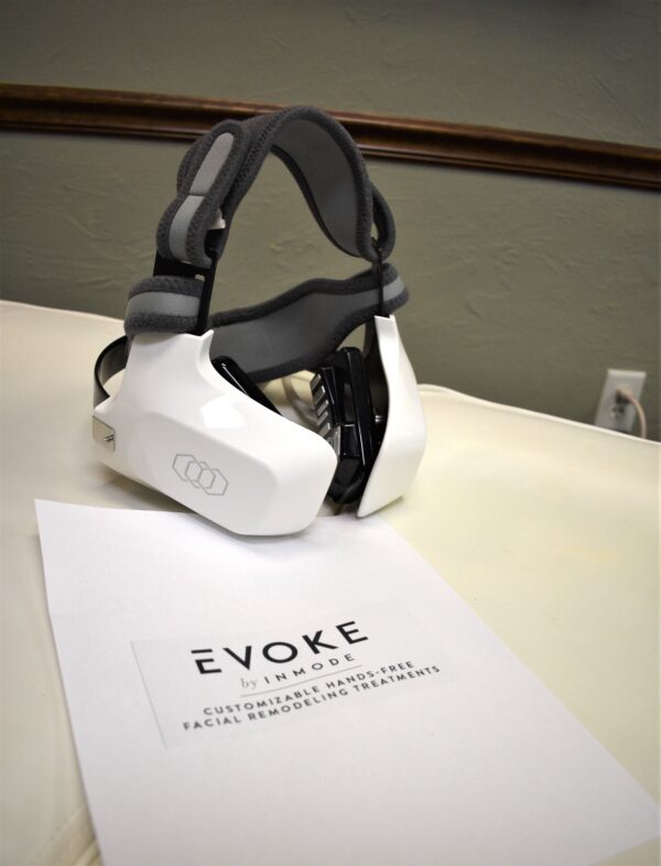 2020 InMode Evoke Emface - HANDS FREE - RF Cheek & Chin Remodeling - NO CONSUMABLES NEEDED - INCLUDES INMODE SERVICE SUPPORT (km/mcb-ve) - Image 9