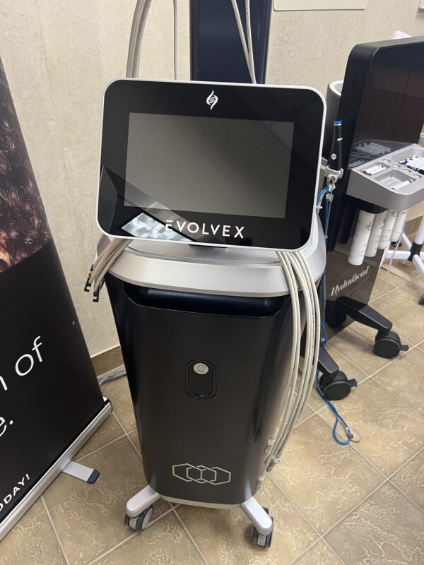 2020 Inmode EvolveX - w/ TITE, TRANSFORM, & TONE - HANDS FREE Radio Frequency Skin Tightening, RF Fat Burning, EMS Muscle Sculpting & RF Fat Burning, EMS Muscle Sculpting - NO CONSUMABLES NEEDED - Free Shipping & Warranty (km/tot-ve)