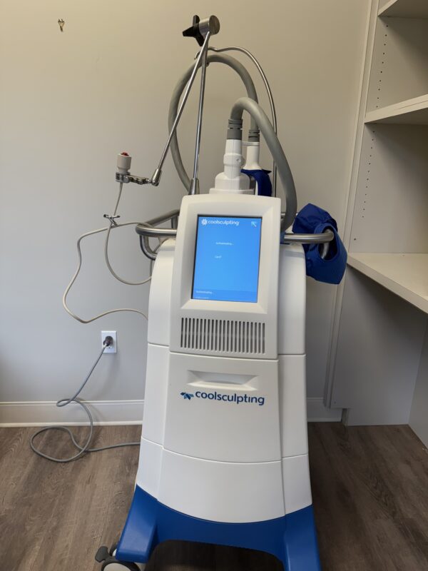 2014 Zeltiq Coolsculpting with (5) Applicators - CoolAdvantage, CoolAdvantage Petite, CoolAdvantage Plus, CoolMini, & CoolSmooth Pro Applicators - Does Not Include Warranty or Shipping (km/ste)s - Image 2