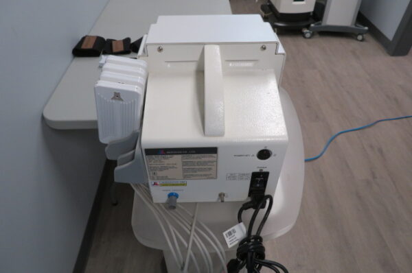 2011 Meridian - Yolo Medical Yolo Curve Lipo Laser with 658nm Diode(jp/kg) - Image 4