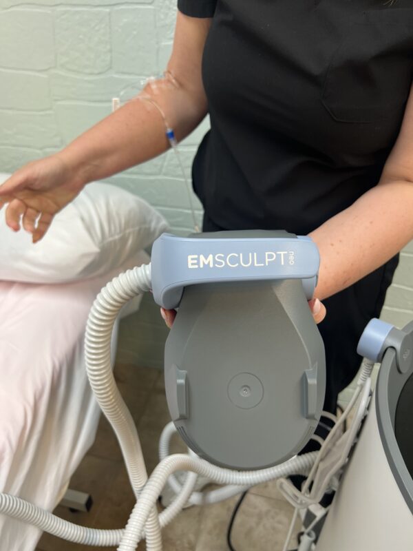 2024 BTL Emsculpt Neo – Simultaneous Muscle Sculpting & Fat Elimenation - with (5) SETS OF PADDLES - EDGE, LARGE, & SMALL - $72,705 VALUE - INCLUDES CONSUMABLE SUPPORT (km/hul-ve) - Image 22