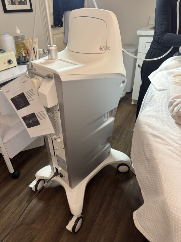 2023 Cartessa Virtue RF w/ Smart RF Face Handpiece & (10) Face Tips - Radio Frequency Microneedling - INCLUDES CONSUMABLE PURCHASING SUPPORT -Free Shipping & Warranty (km/car) - Image 4