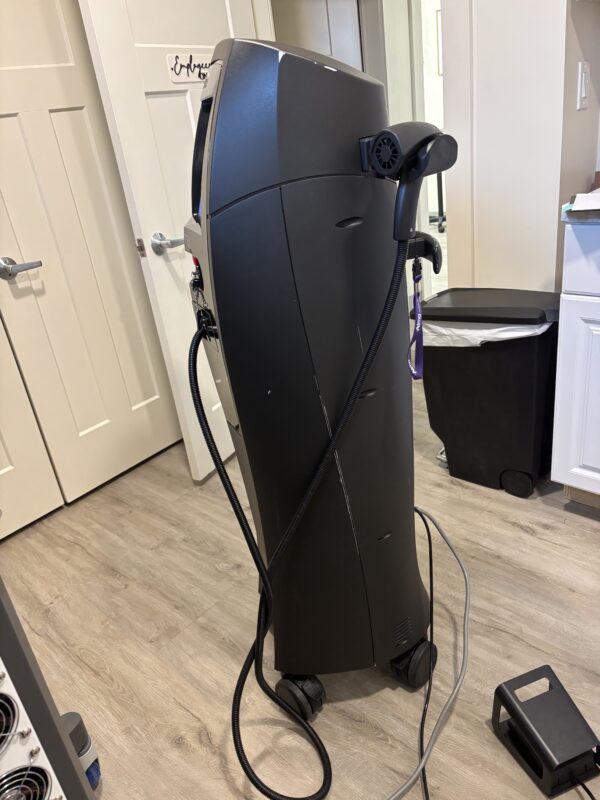 2022 Alma TED TransEpidermal Delivery - Non-Invasive Hair Restoration - Scalp Treatment - INCLUDES SUPPORT FOR CONSUMABLE PURCHASING - Free Shipping & Warranty (km/rin) - Image 3