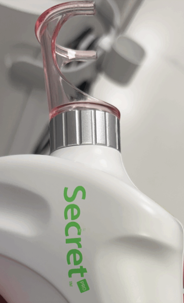 2021 Cutera Secret PRO - Co2 Fractional & RF Microneedling System - Co2 Fractional Handpiece, & Radio Frequency with 25-Pin/60 Pin Handpiece - CONSUMABLE PURCHASING SUPPORT INCLUDED - Only 33 Hours of Use - Free Shipping & Warranty (km/tru) - Image 7