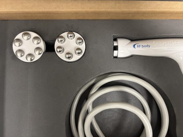 2019 Sharplight Omnimax S4 with (11) Handpieces - HR 635 Hair Removal,  AC 420 Acne,  SR 580 Skin Rejuvenation, VP 535 Vascular & Pigmented Lesions;  Dual VP 535-680nm/860nm Vascular & Pigmented Lesions, Fractional 2940nm Er:YAG Scar & Skin Rejuvenation, QS 532/1064 Q-Switched Tattoo Removal, LP 1064 Nd Deeper Vascular Lesions & Hair Removal, RF Body Contouring,  RF Face Contouring, & IR 3.4 Skin Tightening & Rejuvenation Small Areas - Includes Free Shipping & Warranty (km/tru) - Image 8