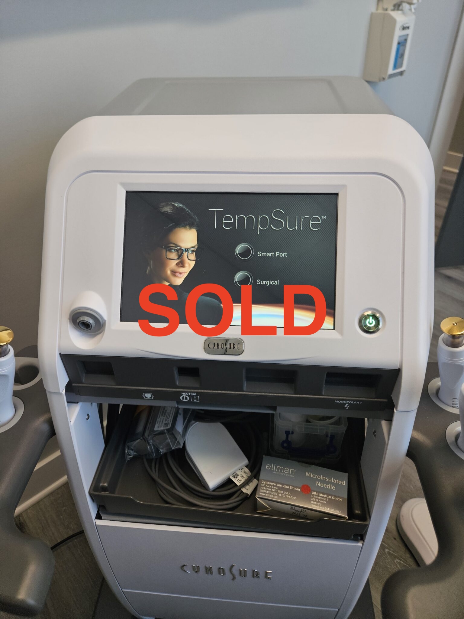 2019 Cynosure Tempsure Envi RF - (8) Handpieces – (7) Smart Tempsure Envi 10-30mm Handpieces for Face & Body, Temspure Vitalia Handpiece/Probe - HANDPIECE RECHARGE SERVICE IS AVAILABLE - Skin Tightening, Wrinkle Reduction & Cellulite Reduction, Vaginal Health - Free Shipping & Warranty (jp/mie)x