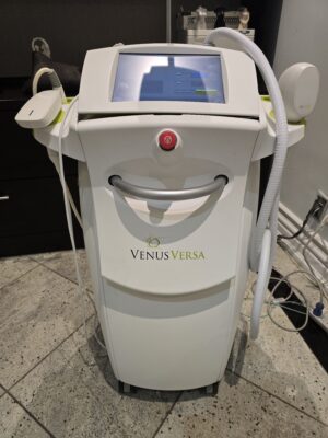 2018 Venus Concepts Versa - PERFECT CONDITION - with (4) HANDPIECES - Brand New IPL Handpiece- HR690XL, (3) RF Skin Tightening Handpieces - Diamond Polar Face, Octipolar Body, & (1) Viva Skin Resurfacing NanoFractional Handpiece - UNLOCKED & Includes Viva Consumable Support - Free Shipping & Warranty (km/far)