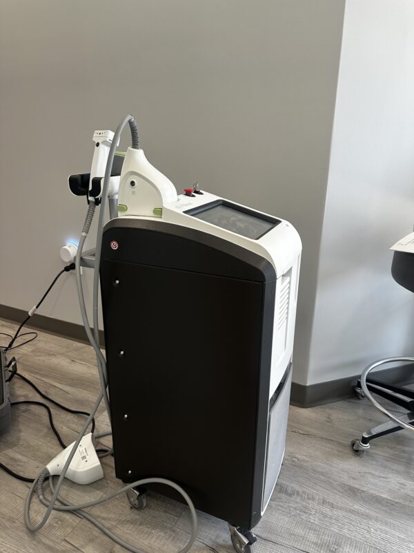 2018 Cutera Trusculpt Non-Invasive Monopolar RF with Neck & Body Handpieces for Body Contouring & Fat Elimination - Includes Free Shipping & Warranty - (jp/alb) - Image 3