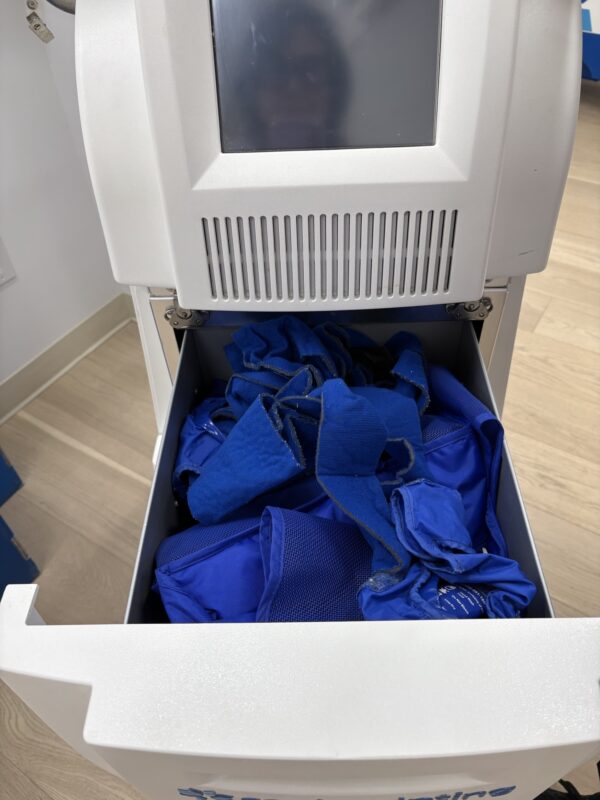 2015 Zeltiq Coolsculpting with (8) Applicators - (3) CoolAdvantage, (2) CoolAdvantage Plus, CoolAdvantage Petite, CoolMini, & CoolSmooth Pro Applicators - Includes Warranty & Free Shipping (km/aus) - Image 7