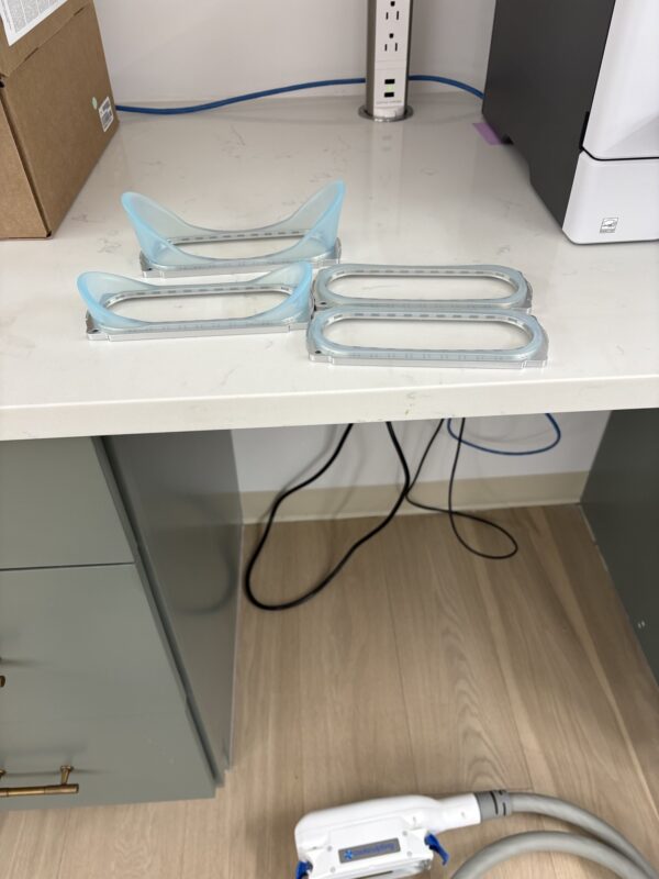 2015 Zeltiq Coolsculpting with (8) Applicators - (3) CoolAdvantage, (2) CoolAdvantage Plus, CoolAdvantage Petite, CoolMini, & CoolSmooth Pro Applicators - Includes Warranty & Free Shipping (km/aus) - Image 25