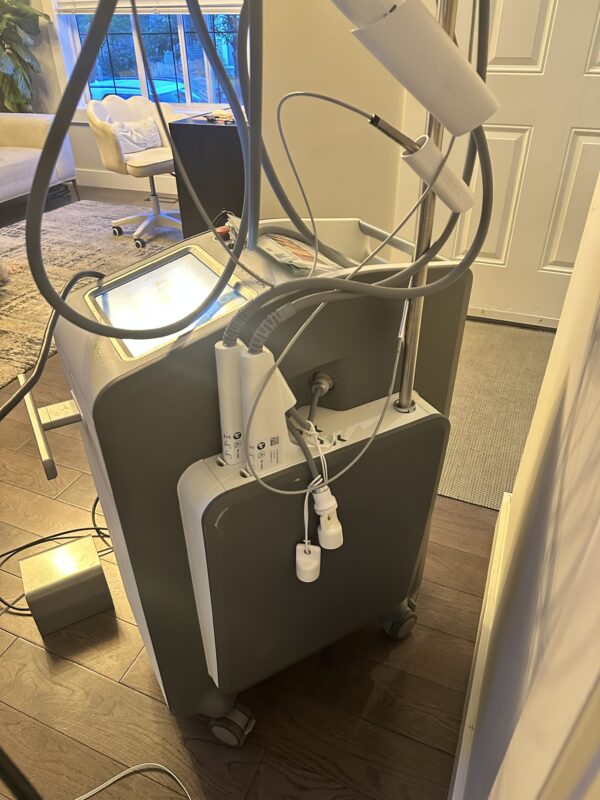 2023 Cutera Excel V+ Dual Wavelength 1064nm & 532nm for Vascular Lesions, Pigmented Lesions & Non-Ablative Skin Revitalization with Free Shipping & Warranty (jp-km/mar) - Image 4
