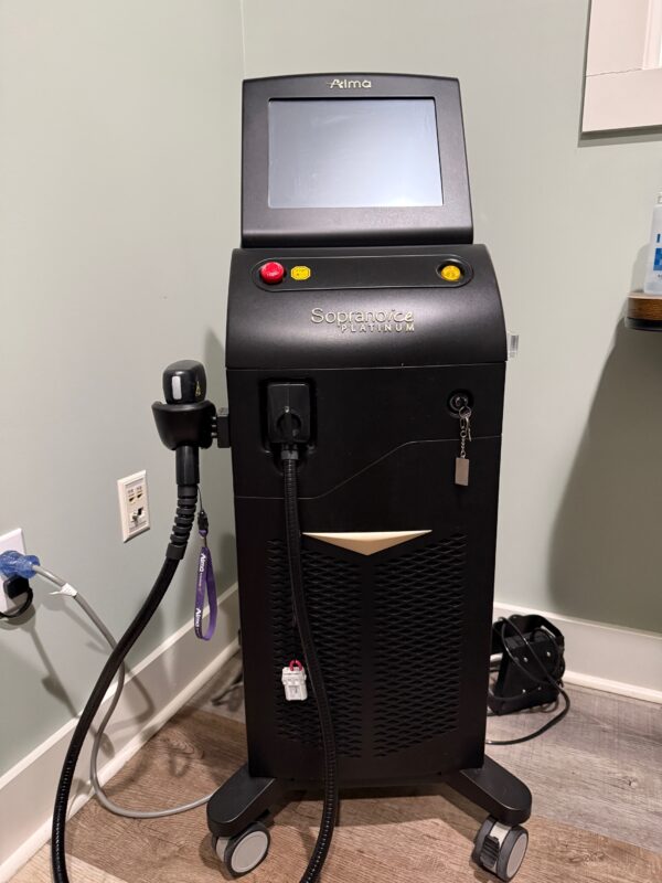 2022 Alma Soprano Ice PLATINUM - WITH 2 HANDPIECES - Trio 3D 2cm x 2cm Spot Size Handpiece, & Ice Speed Diode Handpiece - Diode 810, Alex 755nm & Nd Yag 1064nm Hair Removal Laser - Low Pulses - Free Shipping & Warranty (jp/mof-rt)