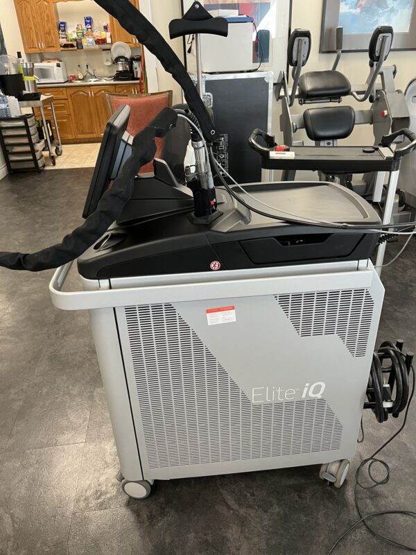 2022 Cynosure Elite IQ - 755nm & 1064nm - 2.5mm to 24mm Spot Sizes - VERY LOW USE & PULSES - Total Pulse Counts = ONLY 233,194 - for Hair Removal, Pigment & Vascular, Warts, Wrinkles, Rosacea and More - Includes Skin Chiller, Free Shipping & Warranty (jp/dc) - Image 3