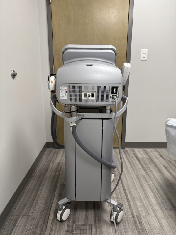 2022 Lumenis Lightsheer Quattro with 4 Handpieces with Low Pulses for Diode Hair Removal, Pigment, Vascular, Wrinkles, 4 Handpieces – HS 805 nm, HS 1060 nm with 22 x 35 mm Spot Sizes, XC 805 12x12mm, ET 1060 9x9mm Spot Sizes - Free Shipping & Warranty (jp/jus) - Image 5