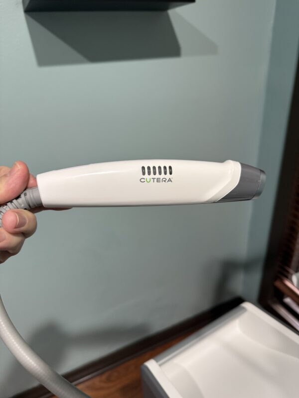 2019 Cutera Excel V+ Dual Wavelength 1064nm & 532nm for Vascular Lesions, Pigmented Lesions & Non-Ablative Skin Revitalization - NO CONSUMABLES REQUIRED - Free Shipping & Warranty (jp/leb) - Image 11