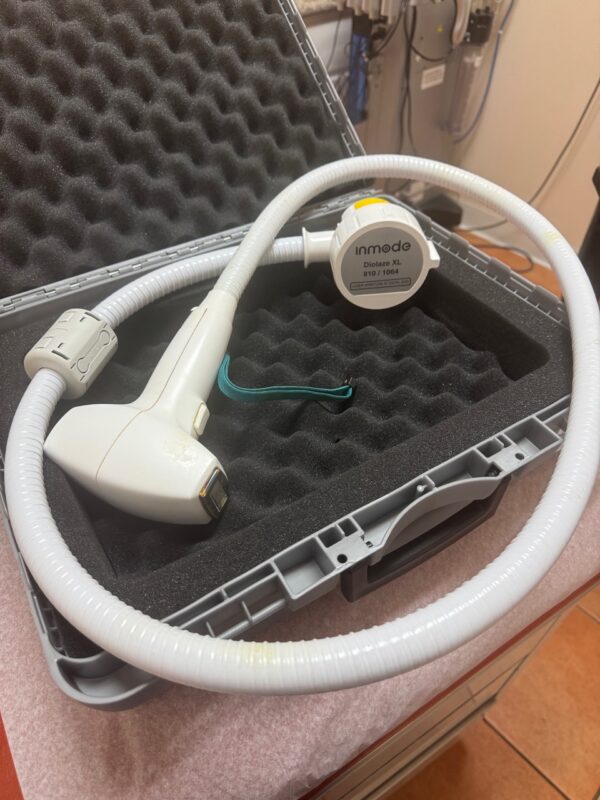 Lightly Used 2018 InMode Triton Multi-Wavelength Hair Removal - Alexandrite, Nd Yag, Diode Hair Removal - with (2) Handpieces (1) Duo Light 755nm/810nm HP & (1) Duo Dark 810/1064 HP - Perfect Condition - Free Shipping & Warranty Included (jp/bc) - Image 12