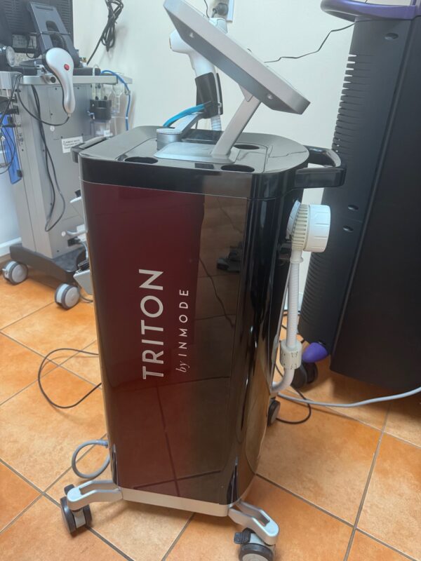 Lightly Used 2018 InMode Triton Multi-Wavelength Hair Removal - Alexandrite, Nd Yag, Diode Hair Removal - with (2) Handpieces (1) Duo Light 755nm/810nm HP & (1) Duo Dark 810/1064 HP - Perfect Condition - Free Shipping & Warranty Included (jp/bc) - Image 3
