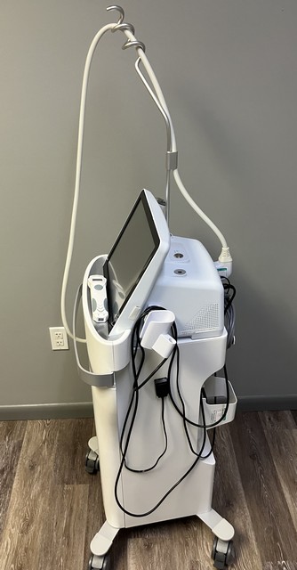 2021 Cynosure Potenza Microneedling w/ Monopolar or Bipolar Radio Frequency, with 1 or 2 mhz - with Motorized & AC (acne) Handpieces - NO CONSUMABLE SUPPORT INCLUDED - Includes Warranty & Free Shipping (jp/jg05-01) - Image 3