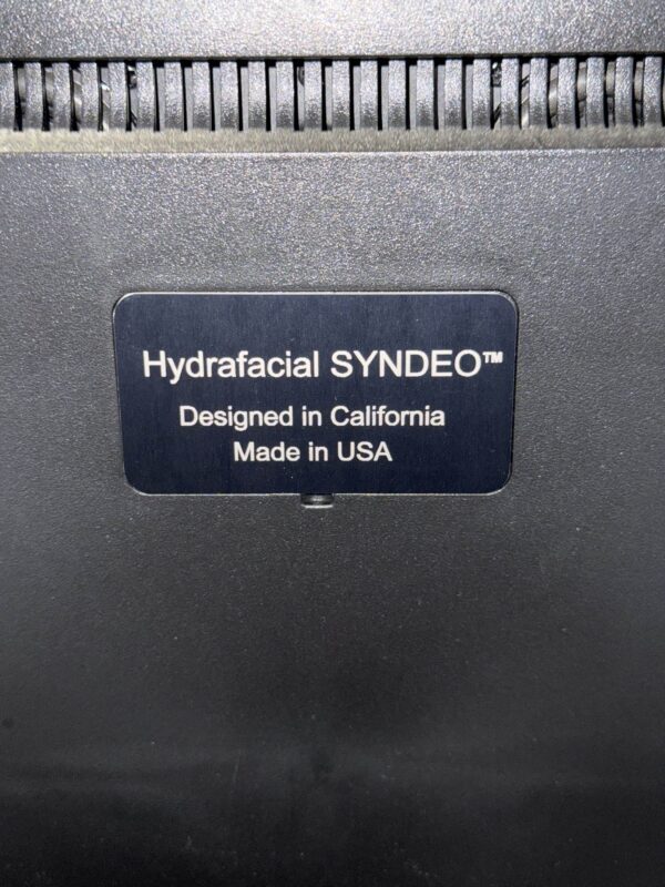 Very Lighlty Used 2022 Hydrafacial Syndeo Facial System - Includes Lymphatic Drainage & Light Stim Elipsa Hands-Free LED Light Therapy - Includes Representation for Codes, Service & Consumables (jp/san) - Image 12