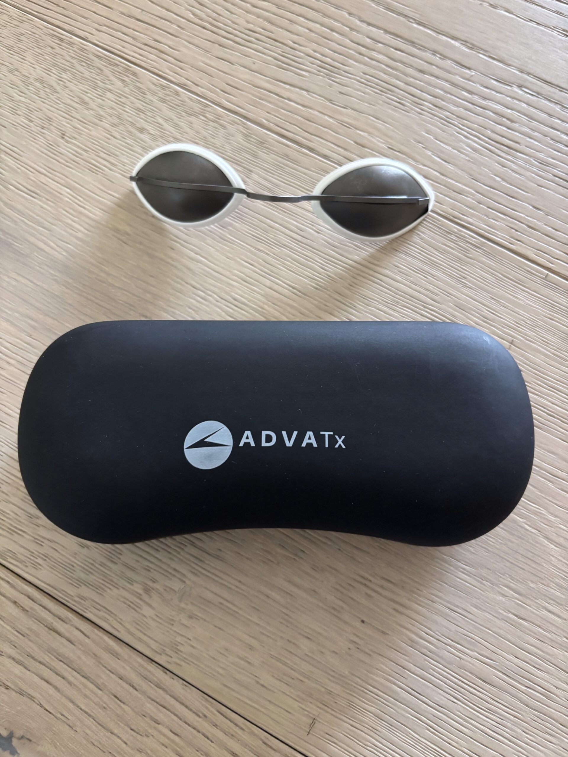 2021 Advalight ADVATx Dual-Wavelength Laser - 589 nm Yellow Light & 1319 nm Infrared Light for Acne, Non-Ablative Skin Rejuvenation, Superficial Pigmentation & Stretch Marks - NO CONSUMABLES REQUIRED - Free Shipping & Warranty (jp/bol-gs) - Image 11