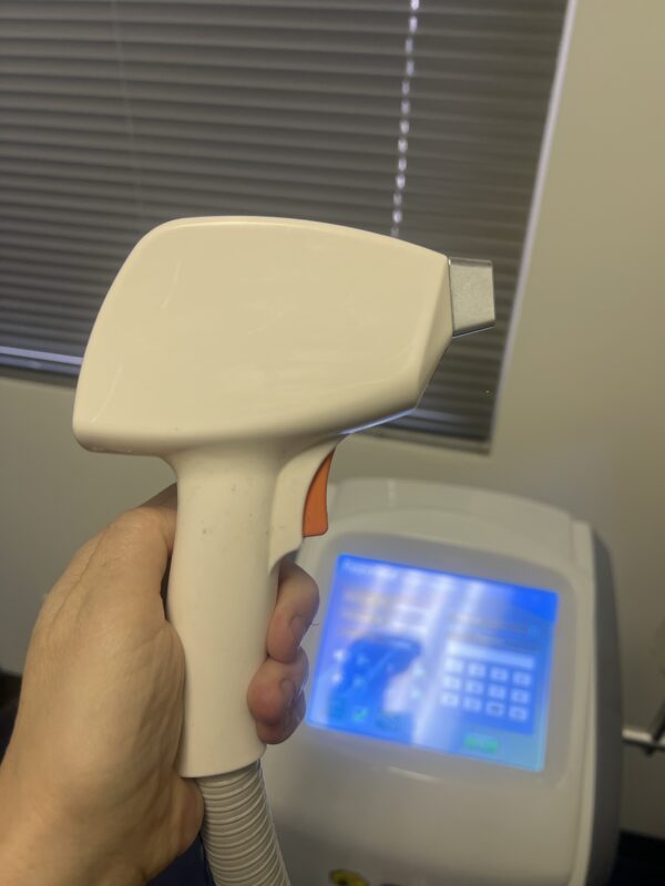 2022 Sincoheren Razorlase Multi-Wavelength 755nm Alexandrite (Skin Types I–III), 808nm Diode (Skin Types I–V) & 1064 nm YAG-Like (Skin Types IV–VI) Diode Laser for Hair Removal - NO CONSUMABLES REQUIRED - Free Shipping & Warranty Included (jp/mor) - Image 6