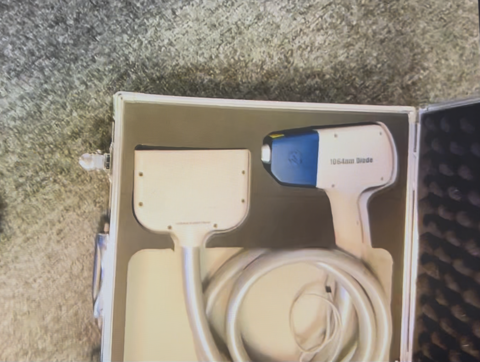 2022 Rohrer Epilaze Hair Removal for Skin Types I - VI - LOW PULSES - Includes 3 Handpieces Diode 810nm & (2) Nd Yag 1064nm Hair Removal Laser with Free Warranty & Shipping - NO CONSUMABLES REQUIRED (jp/jg46-01) - Image 17