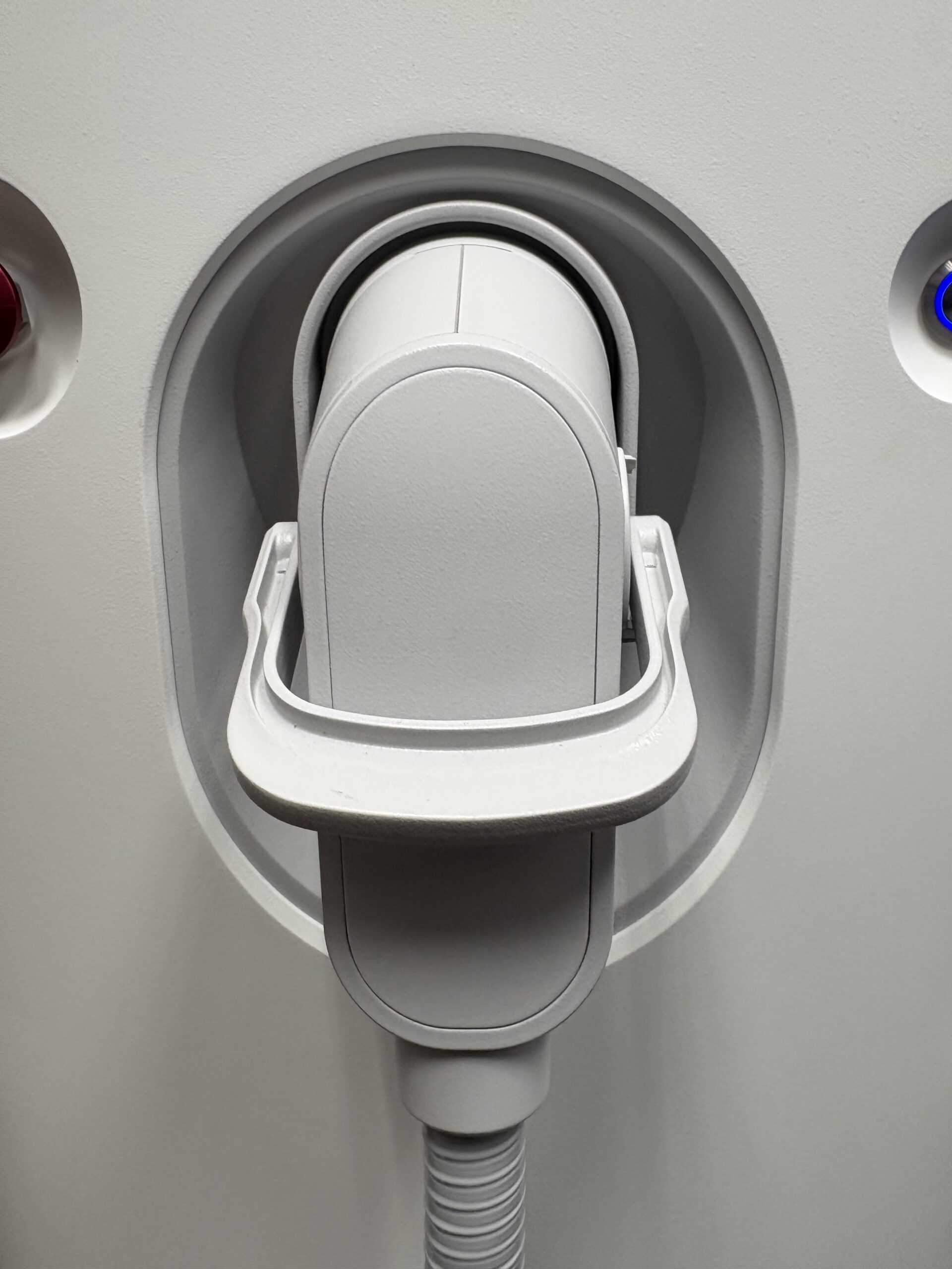 2022 Sofwave Medical Sofwave Non-Invasive Ultrasound Skin Tightening, Acne Scars & Wrinkle Reduction - Consumable Support, Free Shipping & Warranty Included (jp/men) - Image 11