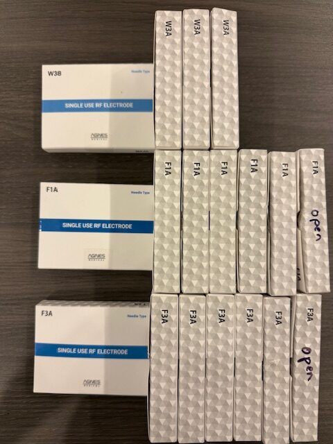 Like New 2022 AMP Agnes RF Microneedling with Surgical RF Microneedling Handpiece - INCLUDES SUPPORT FOR CONSUMABLE PURCHASING - Free Warranty & Shipping - USED FOR 1 TREATMENT ONLY (jp-km/gla) - Image 7