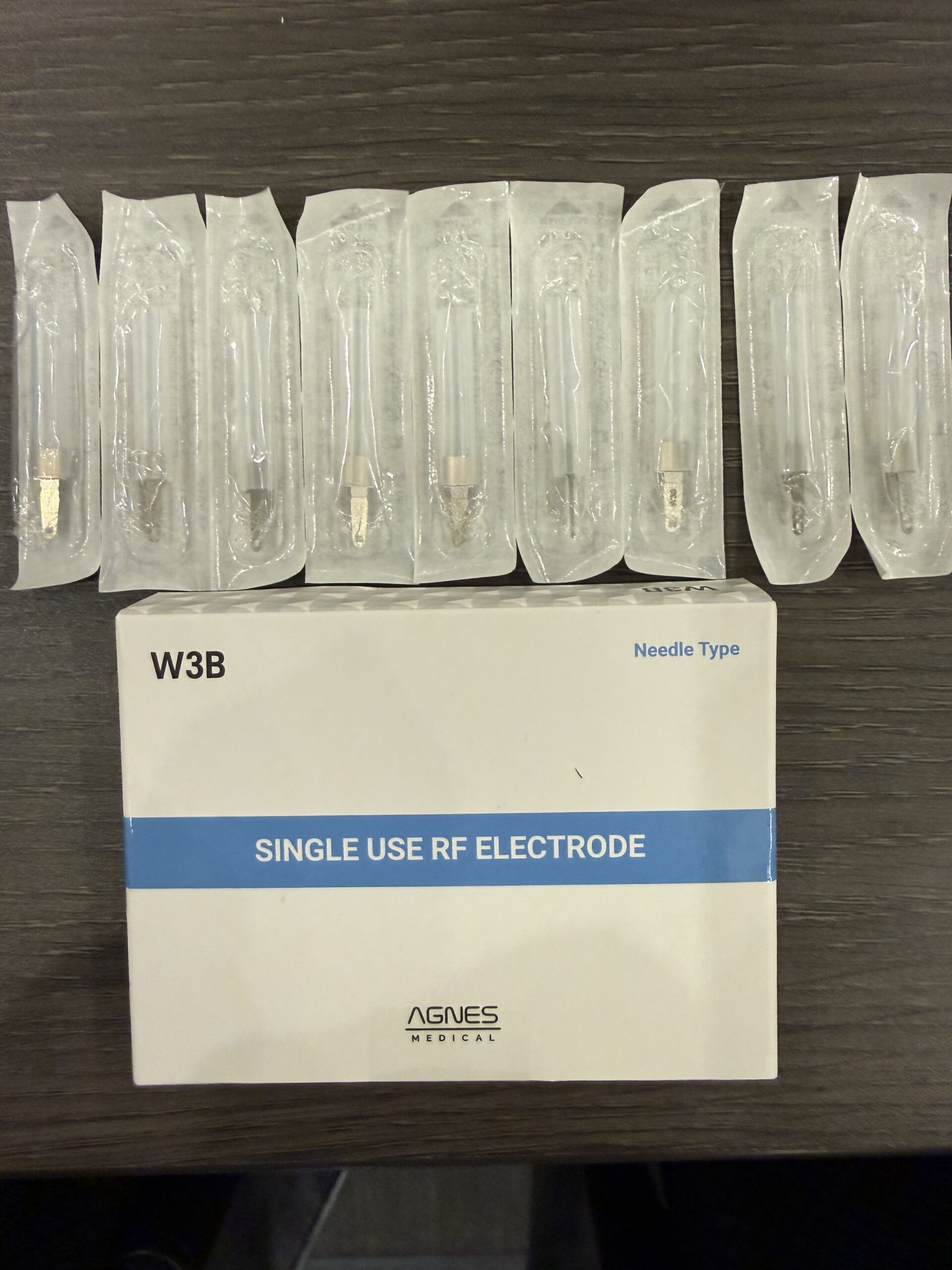 Like New 2022 AMP Agnes RF with RF Microneedling Handpiece & RF Stimulating Handpiece - INCLUDES SUPPORT FOR CONSUMABLE PURCHASING - Free Warranty & Shipping - USED FOR 1 TREATMENT ONLY (jp/gla)s - Image 10