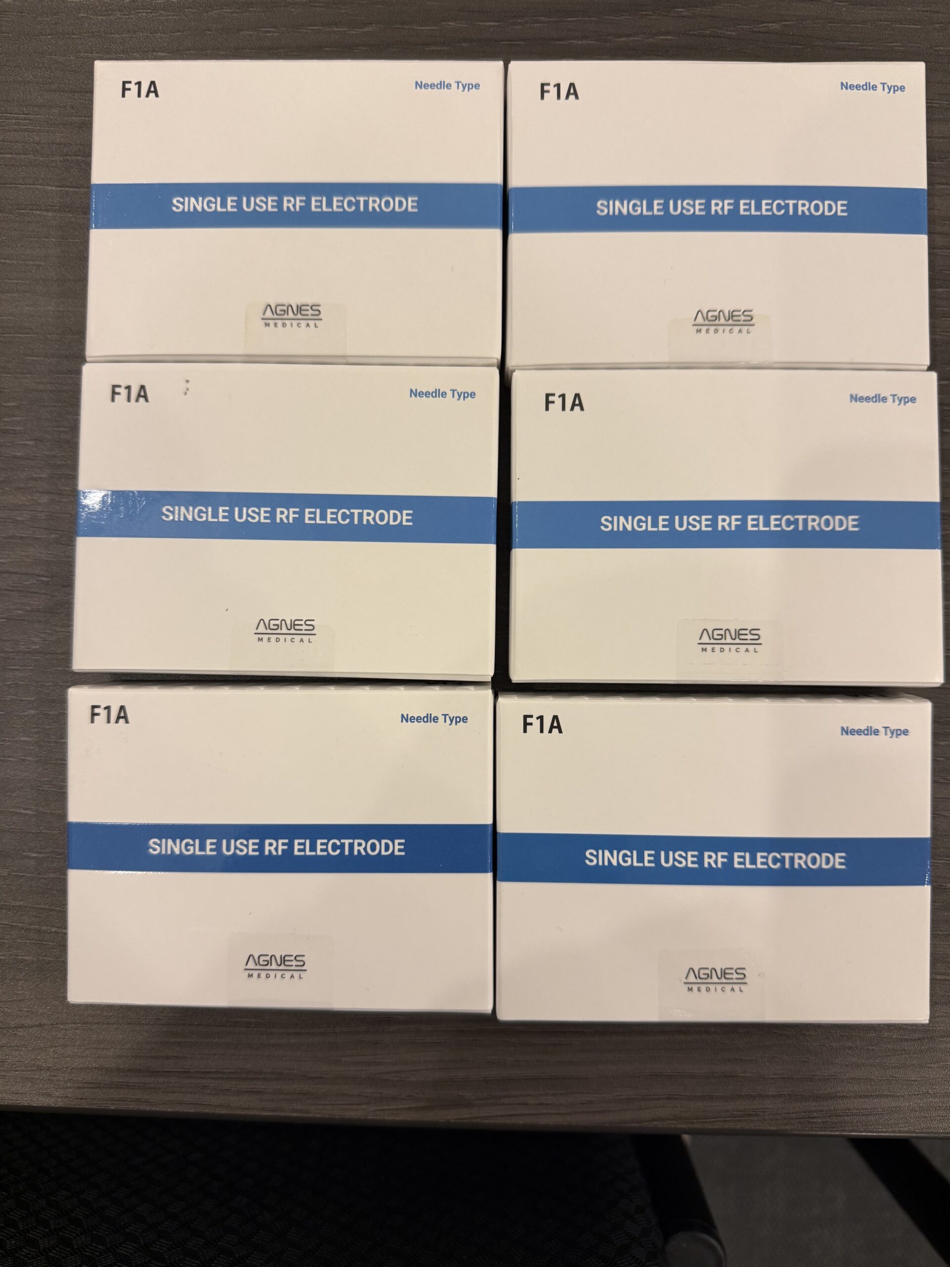 Like New 2022 AMP Agnes RF with RF Microneedling Handpiece & RF Stimulating Handpiece - INCLUDES SUPPORT FOR CONSUMABLE PURCHASING - Free Warranty & Shipping - USED FOR 1 TREATMENT ONLY (jp/gla)s - Image 9
