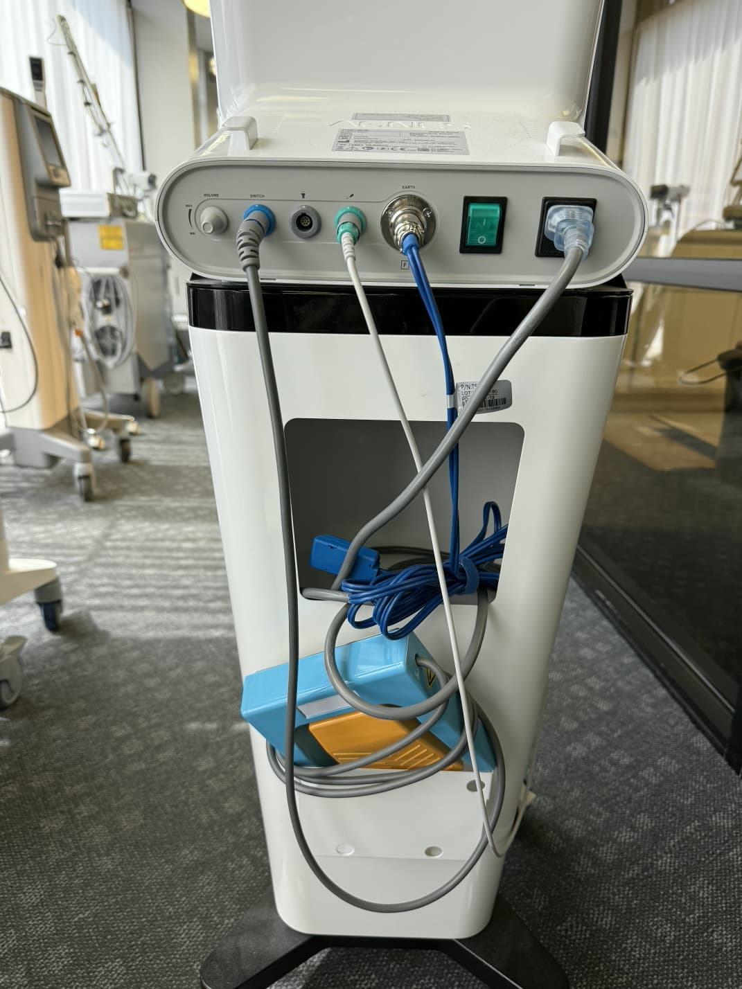 Like New 2022 AMP Agnes RF Microneedling with Surgical RF Microneedling Handpiece - INCLUDES SUPPORT FOR CONSUMABLE PURCHASING - Free Warranty & Shipping - USED FOR 1 TREATMENT ONLY (jp-km/gla) - Image 3