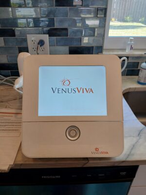 2020 Venus Concepts Venus Viva Skin Resurfacing with 2 Handpieces - NanoFractional RF for Acne Scars, Pigmentation, Enlarged Pores & Diamond Polar for Non-Invasive Wrinkle Reduction - Includes Support for Yearly Activation Code & Tips, Free Shipping & Warranty (jp/ell-gs)