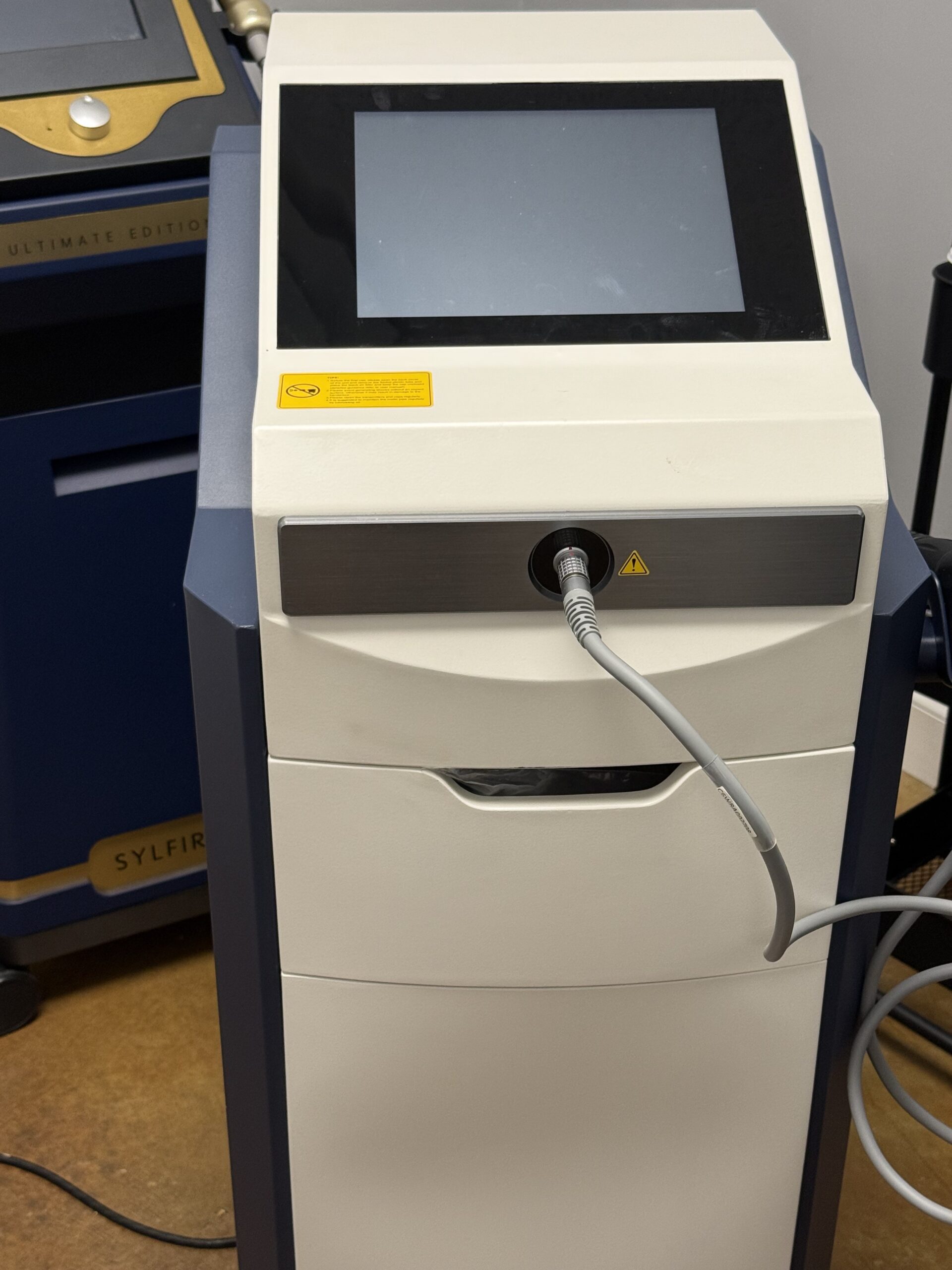 2021 GZ Longest LGT-2510A Shockwave Therapy - Tissue Healing, Cellulite Reduction, Scar & Stretch Mark Removal - Free Shipping & Warranty (km/mol) - Image 9