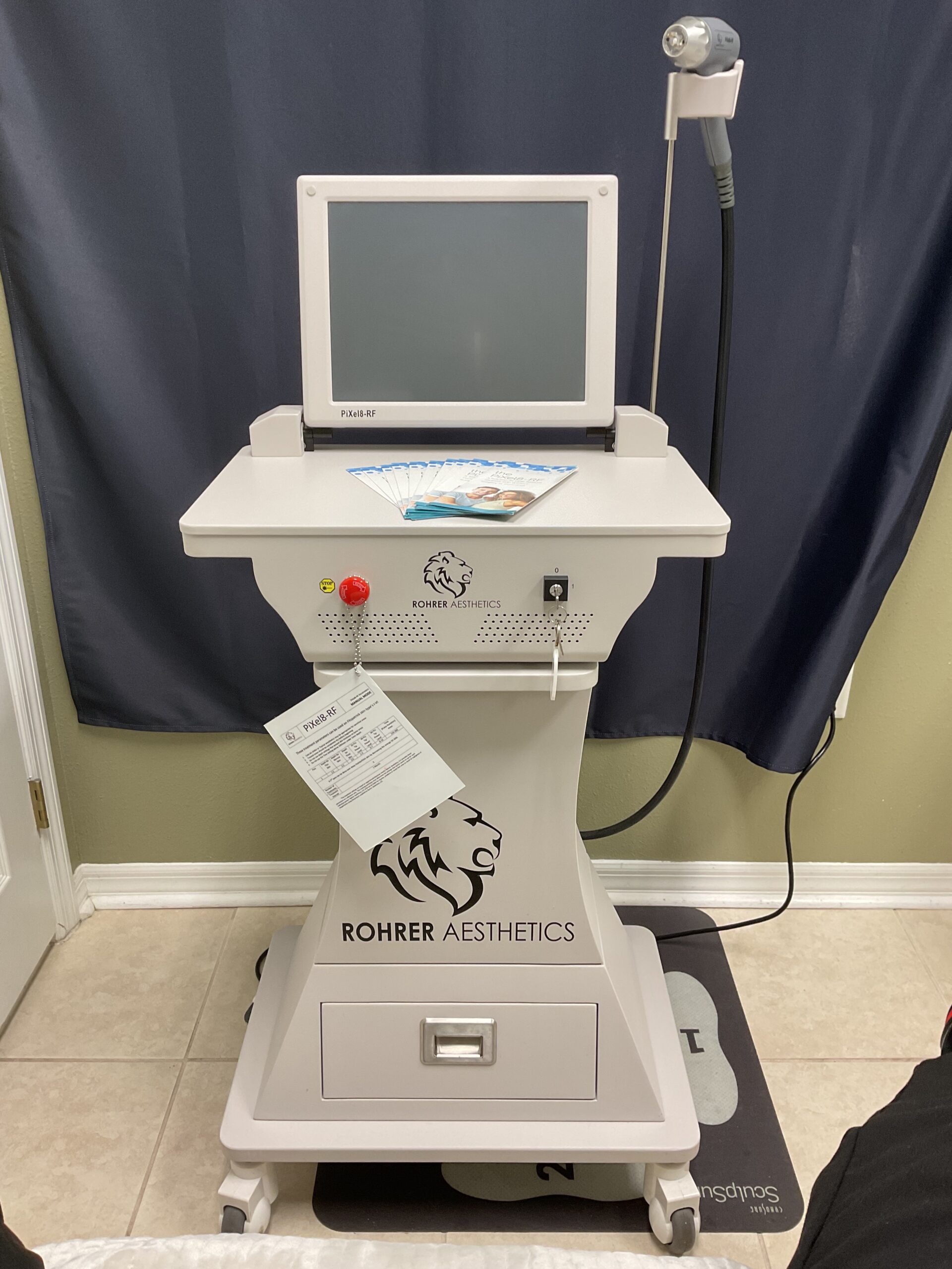 2020 Rohrer Aesthetics Pixel8 RF Radio Frequency Microneedling - Collagen Rebuilding, Skin Rejuvenation - INCLUDES ONGOING CONSUMABLE SUPPORT - Free Shipping & Warranty (km/dem-ve) - Image 3