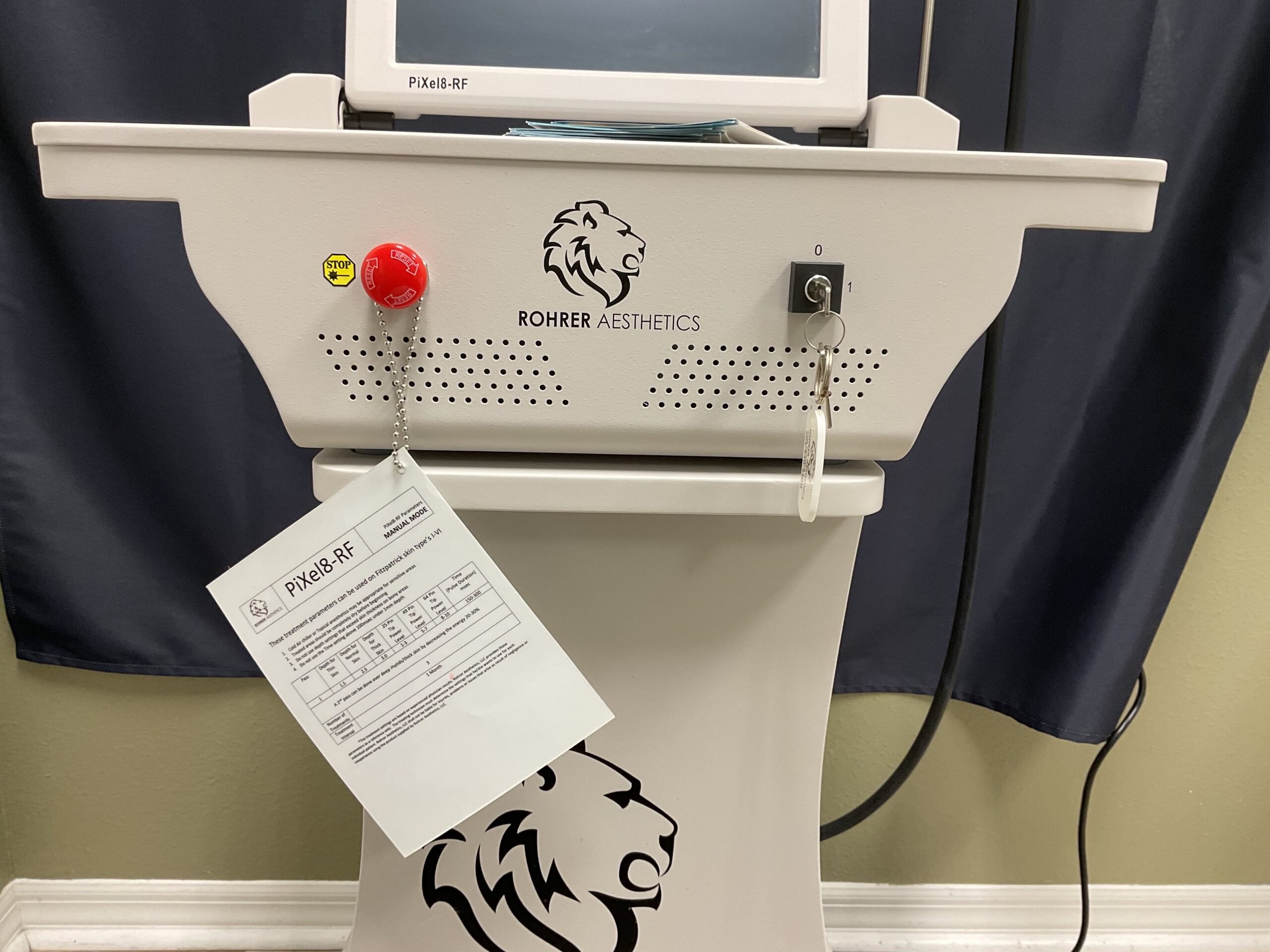 2020 Rohrer Aesthetics Pixel8 RF Radio Frequency Microneedling - Collagen Rebuilding, Skin Rejuvenation - INCLUDES ONGOING CONSUMABLE SUPPORT - Free Shipping & Warranty (km/dem-ve) - Image 8