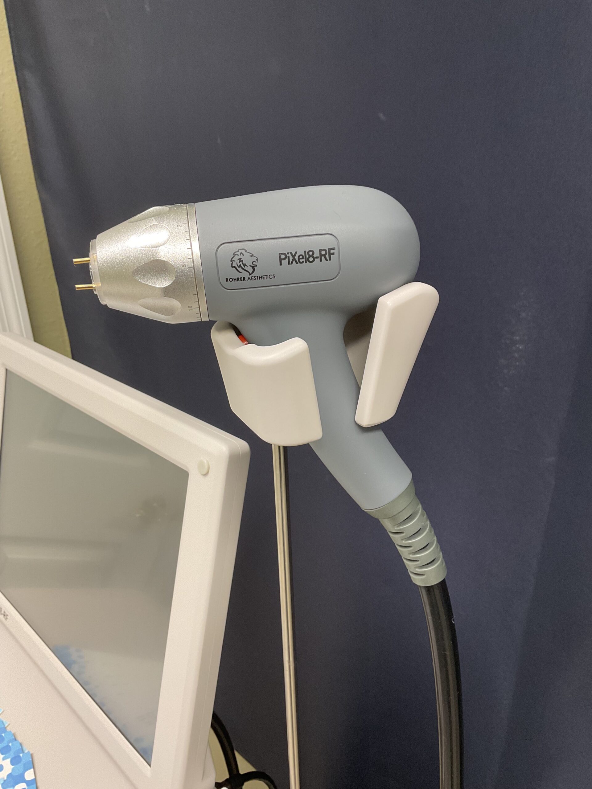 2020 Rohrer Aesthetics Pixel8 RF Radio Frequency Microneedling - Collagen Rebuilding, Skin Rejuvenation - INCLUDES ONGOING CONSUMABLE SUPPORT - Free Shipping & Warranty (km/dem-ve) - Image 16