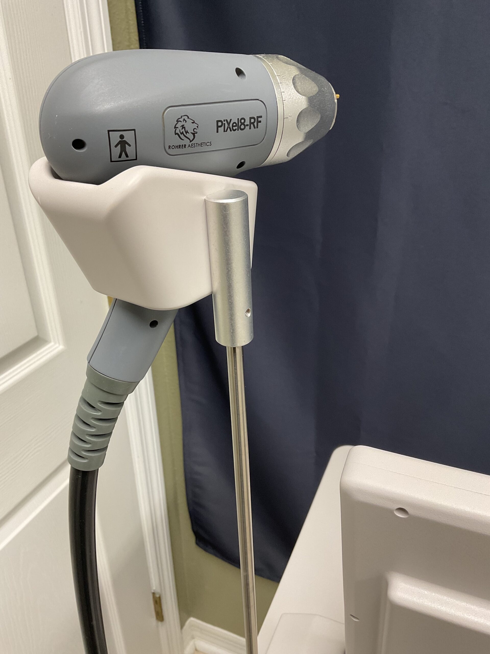 2020 Rohrer Aesthetics Pixel8 RF Radio Frequency Microneedling - Collagen Rebuilding, Skin Rejuvenation - INCLUDES ONGOING CONSUMABLE SUPPORT - Free Shipping & Warranty (km/dem-ve) - Image 17