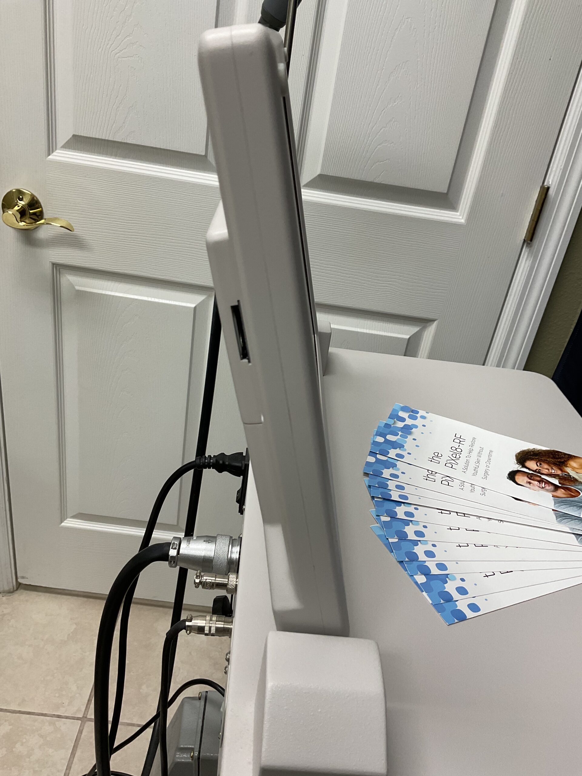 2020 Rohrer Aesthetics Pixel8 RF Radio Frequency Microneedling - Collagen Rebuilding, Skin Rejuvenation - INCLUDES ONGOING CONSUMABLE SUPPORT - Free Shipping & Warranty (km/dem-ve) - Image 14