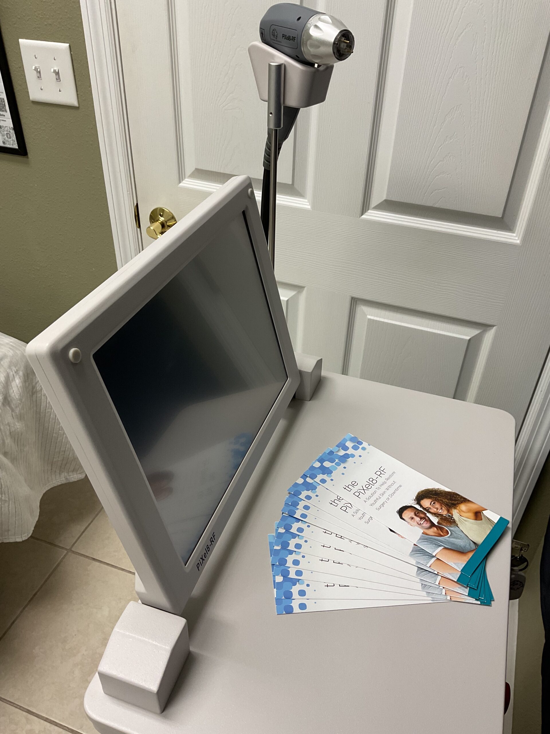 2020 Rohrer Aesthetics Pixel8 RF Radio Frequency Microneedling - Collagen Rebuilding, Skin Rejuvenation - INCLUDES ONGOING CONSUMABLE SUPPORT - Free Shipping & Warranty (km/dem-ve) - Image 15