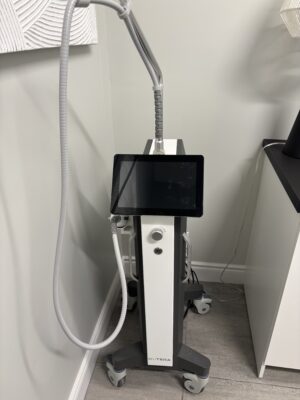 2023 Cutera Secret RF Microneedling Radio Frequency - with (2) Handpieces - (1) 25 pin & (1) 64 pin Handpiece - Perfect Condition - Free Shipping & Warranty (km/kia)