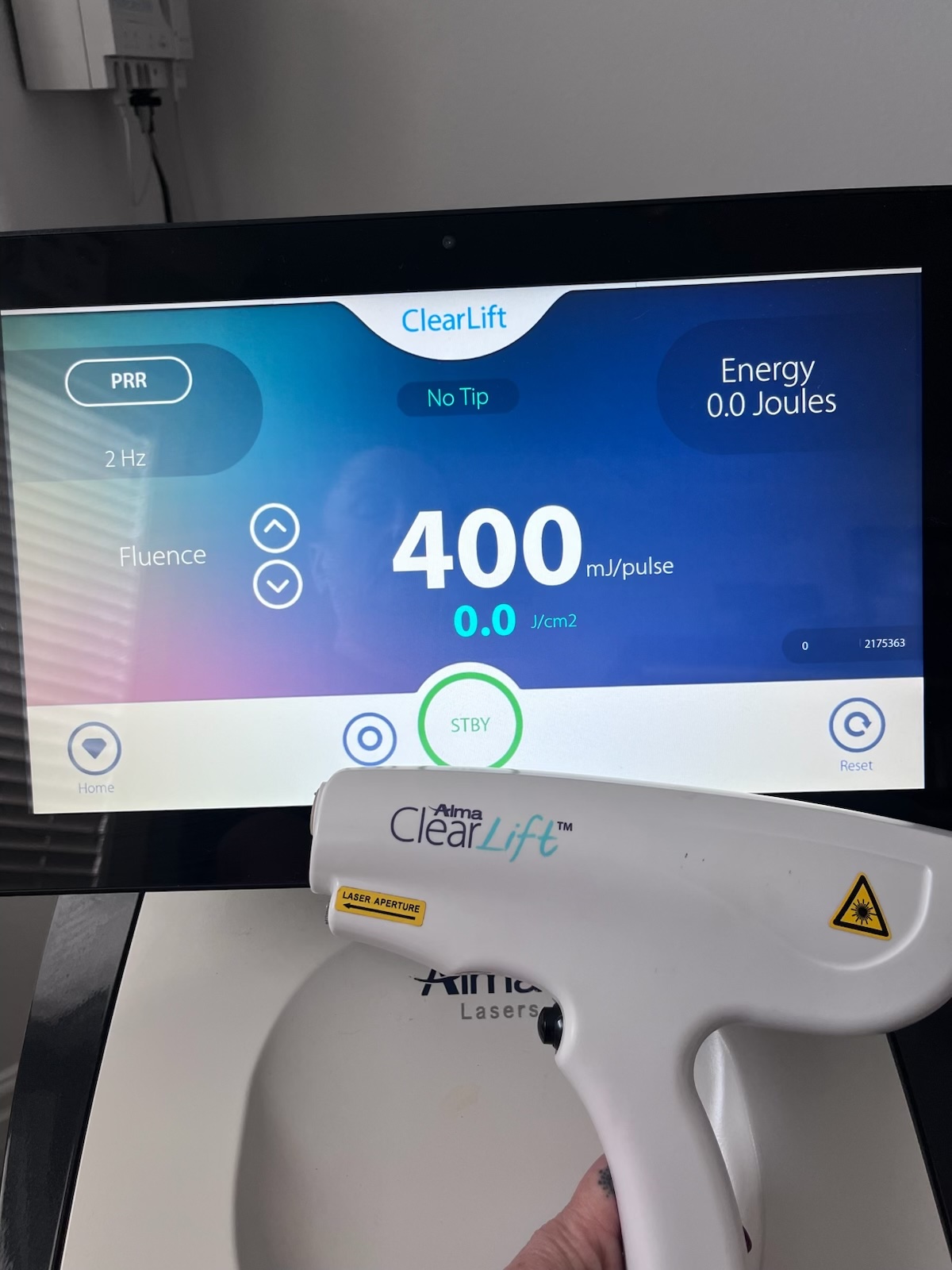 2015 Alma Harmony XL PRO with (4) Handpieces - (1) ClearLift, (1) SHR, (1) Dye SVL, & (1) LED Handpiece - Includes Free Shipping & 90 Day Warranty (km/cas) - Image 7