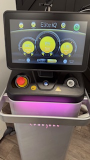 2021 Cynosure Elite IQ - 755nm & 1064nm - 2.5mm to 24mm Spot Sizes - TOTAL PULSE COUNT  569,646 Pulses - Hair Removal, Pigment, Vascular, Warts, Wrinkles, Rosacea and More - Free Shipping & Warranty (jp/mac)