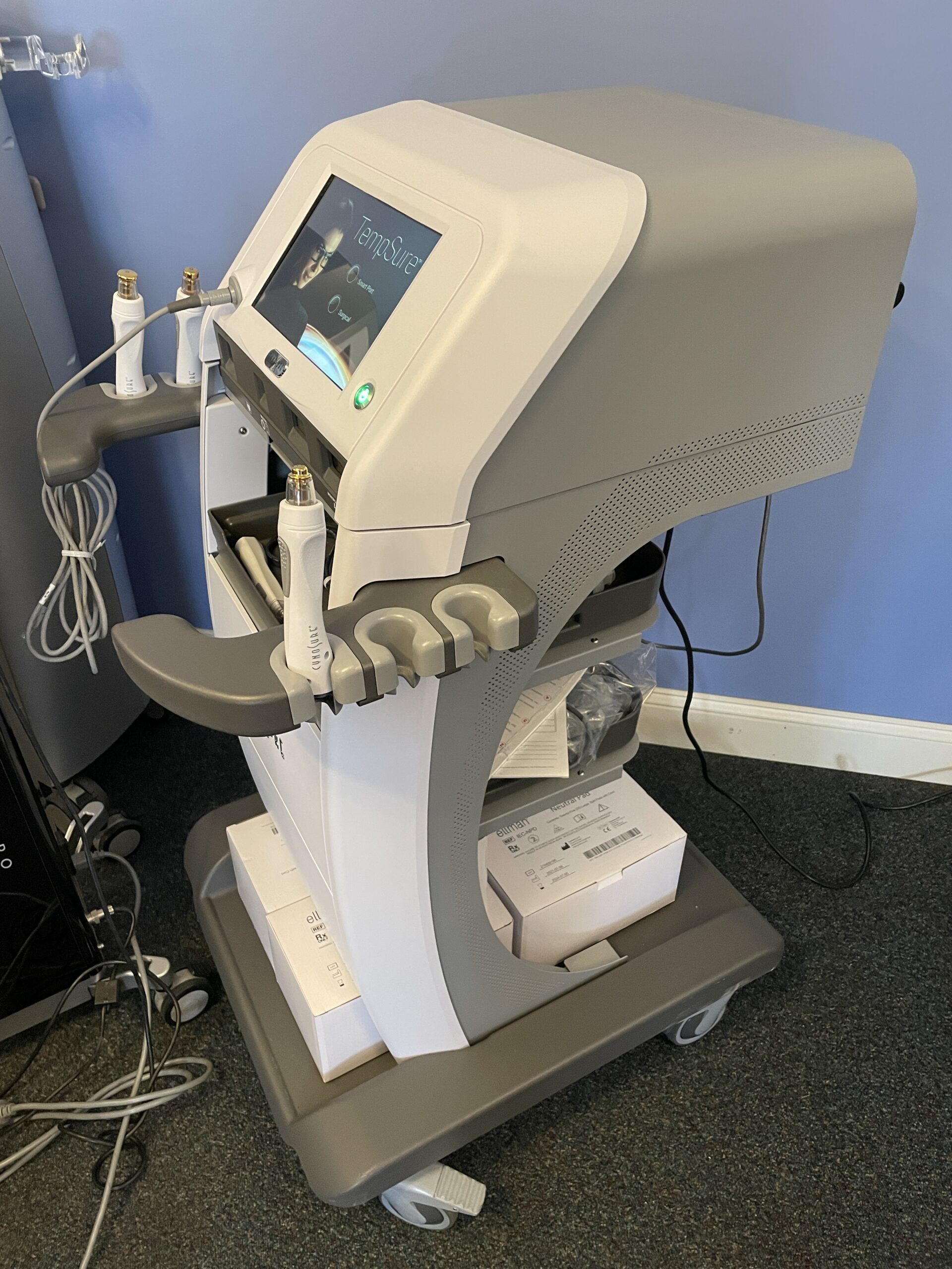 2022 Cynosure Tempsure Envi RF - w/ 5 Handpieces - Image 4