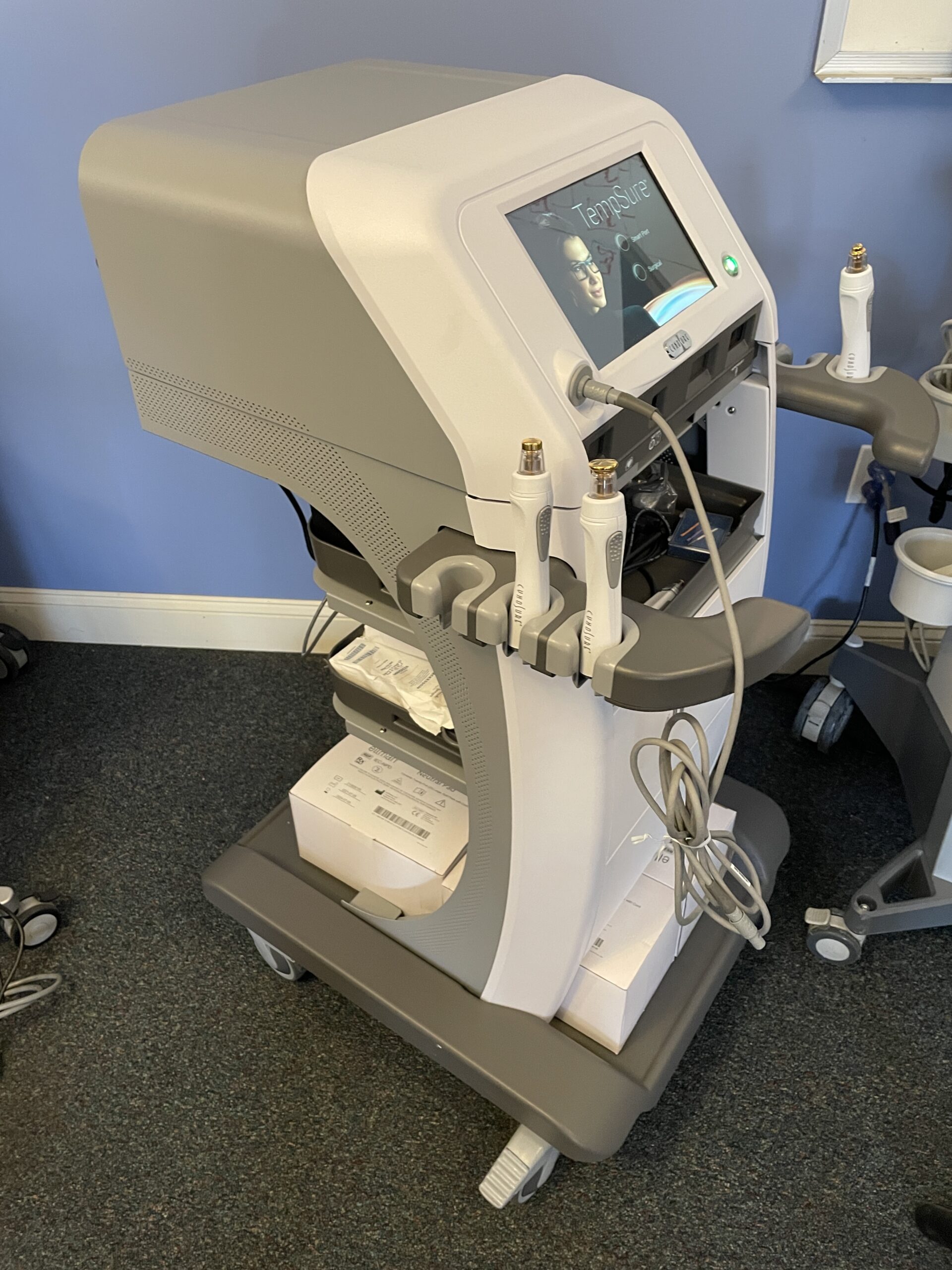 2022 Cynosure Tempsure Envi RF - w/ 5 Handpieces - Image 3