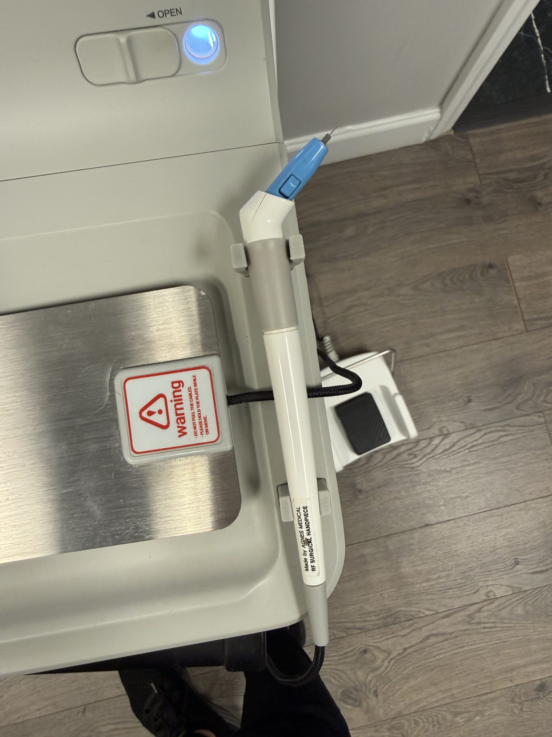 third picture of handpiece