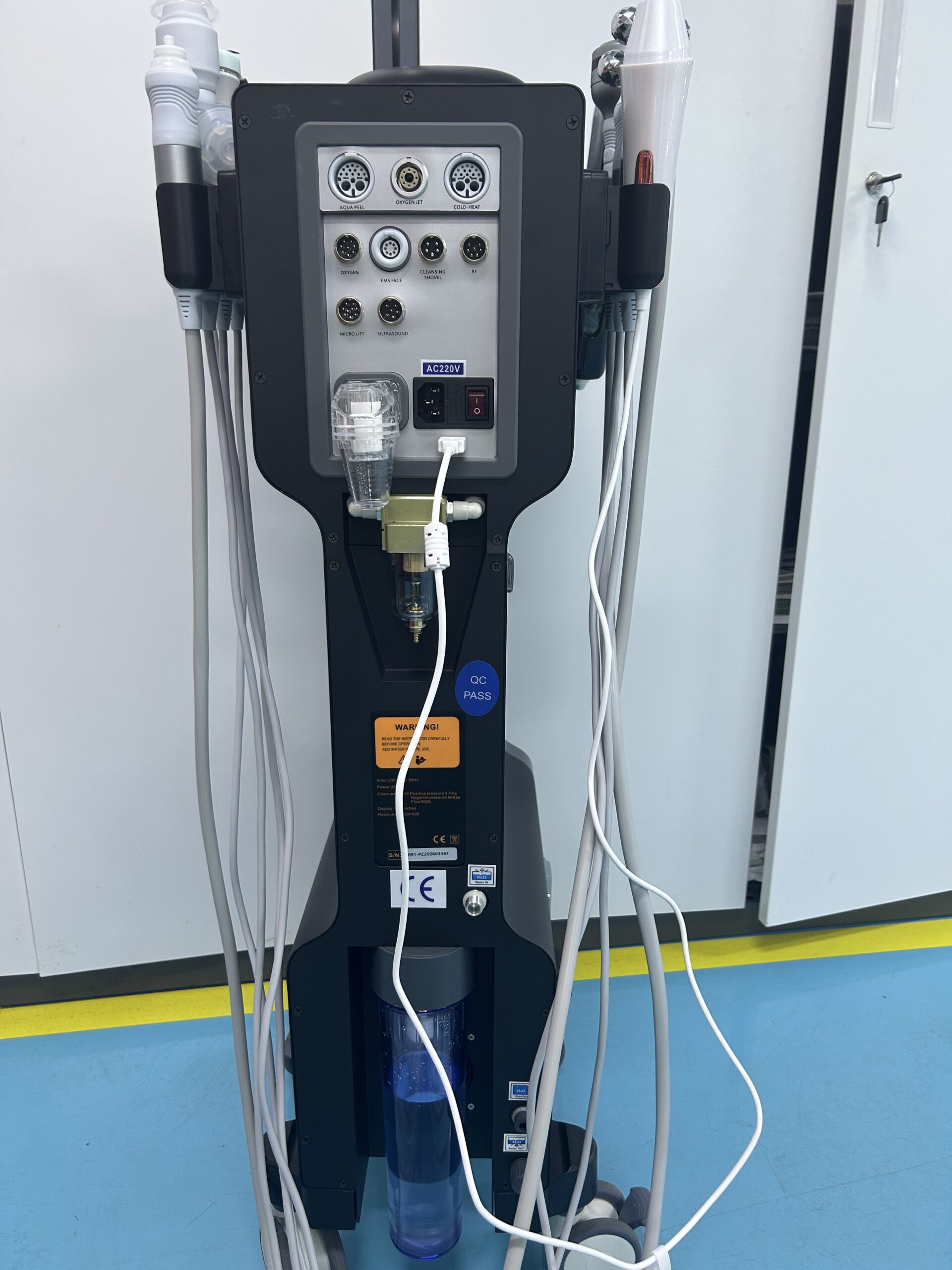 New 2026 Aesthetika AKUA Skin Facial System + Warranty - Image 4